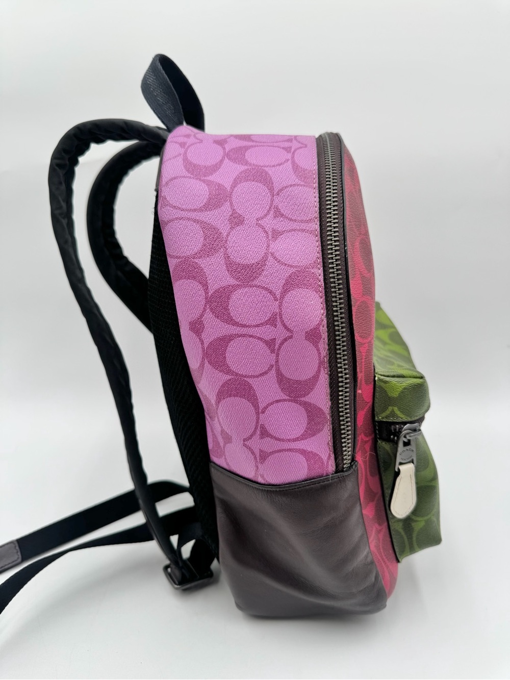 Coach Court Backpack in Blocked Signature Canvas - Picture 4 of 11